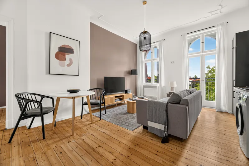Hochwertige 2-Zimmer Wohnung in Friedrichshain - voll möbliert — photo 1